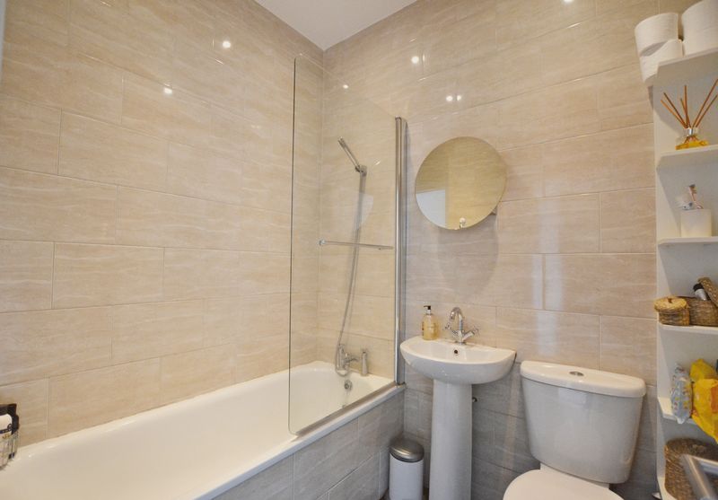 Bathroom - click for photo gallery